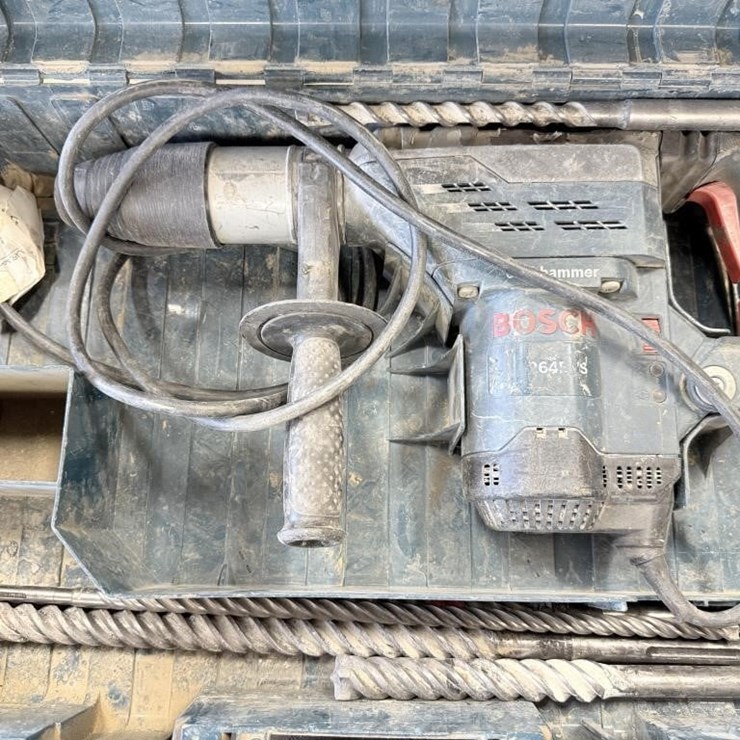 Bosch 2645 Hammer Drill in Case