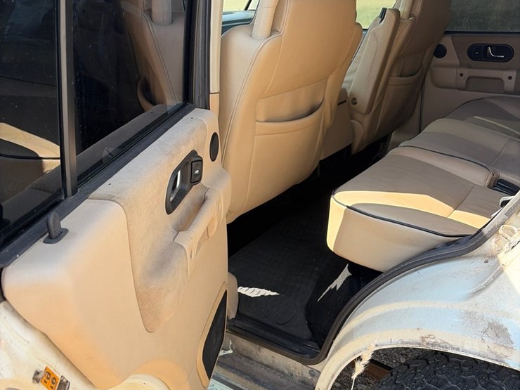 #1-•-2003-land-rover-se-7-discovery-suv-184,762-mi-image-9