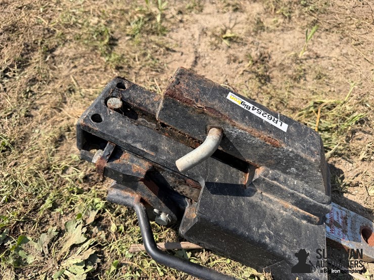 spring-loaded-reese-receiver-cushion-hitch-image-13
