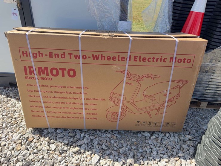 irmoto-electric-scooter-image-1