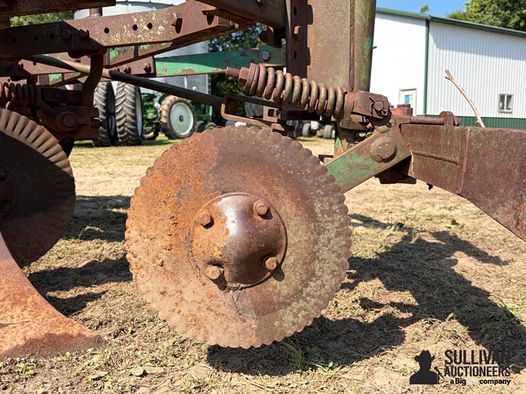 oliver-semi-mounted-4-bottom-plow-image-13