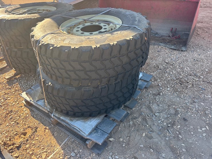 #9006-•-goodyear-395/85r20-tires-and-wheels-image-1