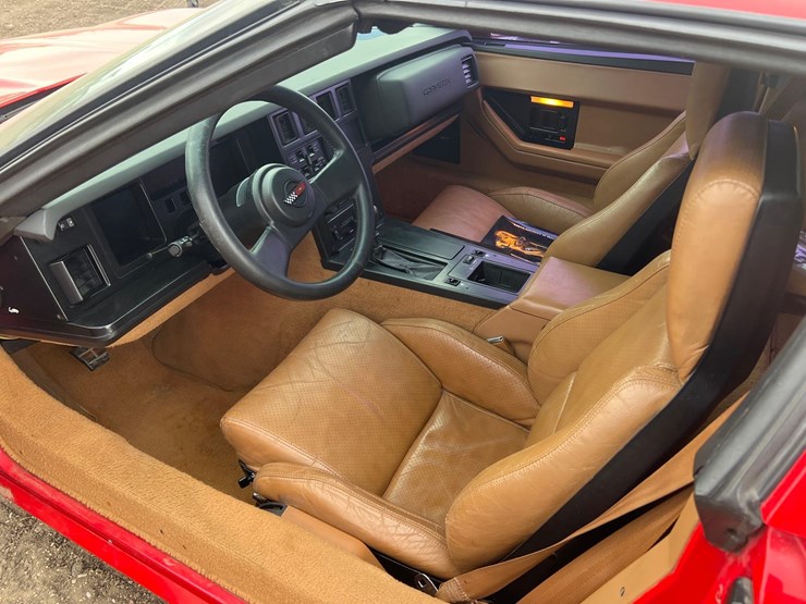 1988-chevrolet-corvette-image-9
