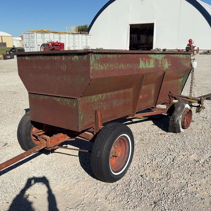 New Idea Flare Side Wagon