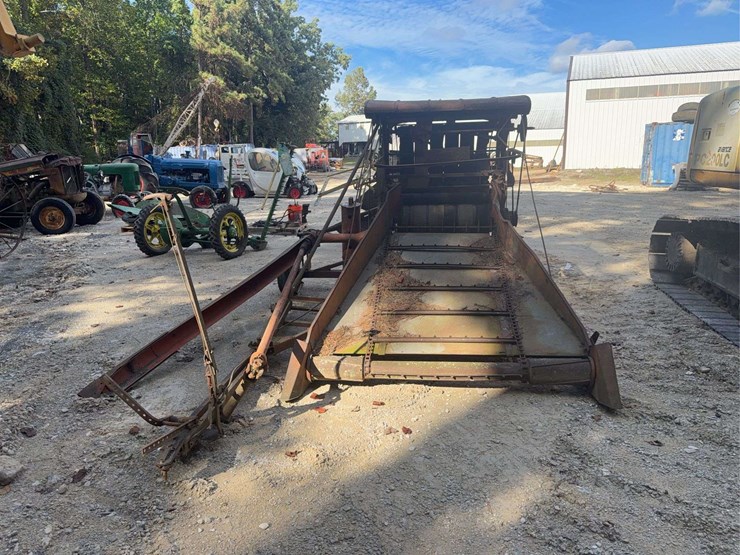allis-chalmers-all-crop-combine-image-8
