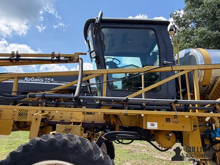ag-chem-rogator-554-self-propelled-sprayer-image-11