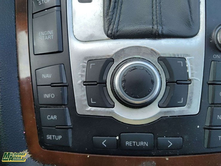 non-operable-2007-audi-q7-awd-4.2-premium-quattro-4dr-suv-image-8