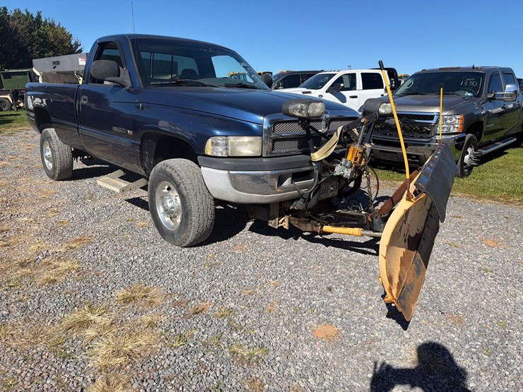 2001-ram-2500-pick-up-image-3