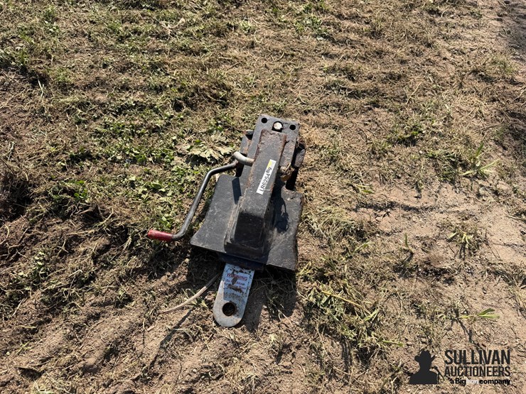 spring-loaded-reese-receiver-cushion-hitch-image-2