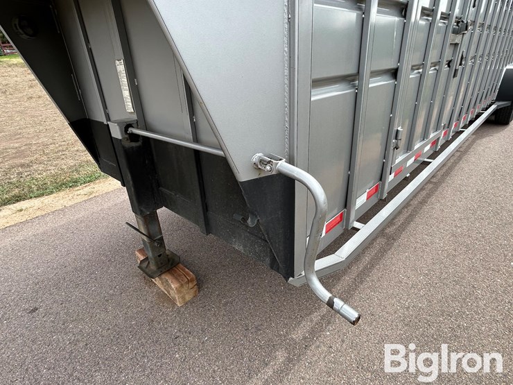 2019-travalong-40'-tri/a-gooseneck-livestock-trailer-image-11