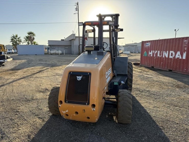 2019-case-588h-rough-terrain-forklift-image-21