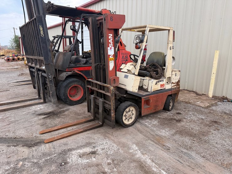 nissan-50-forklift,-4,700#-capacity-image-2