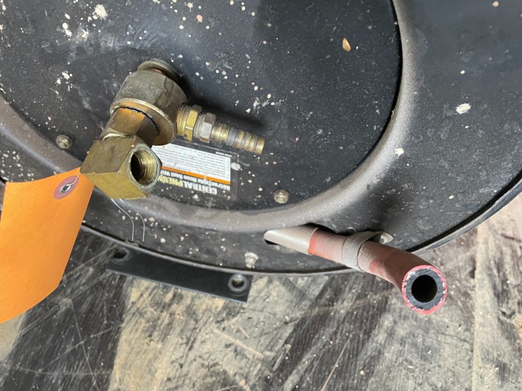 #5212-•-air-hose-reel-mount-image-4