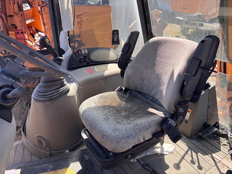 #40-•-case-590-super-m-series-3-backhoe-loader-image-10