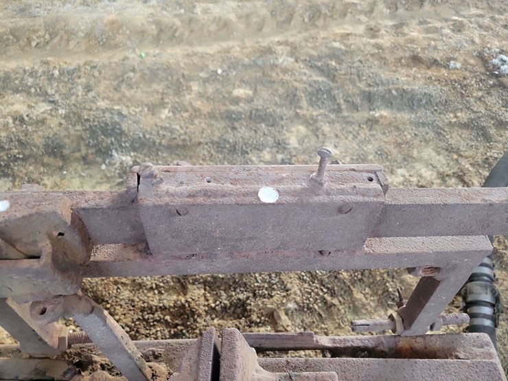milford-band-saw-image-9