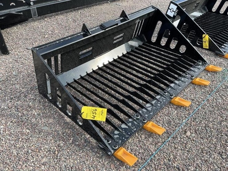 2026-giyi-44in-rock-bucket-for-stand-up-skid-steer-image-1