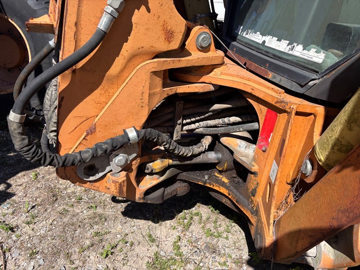 #40-•-case-590-super-m-series-3-backhoe-loader-image-7