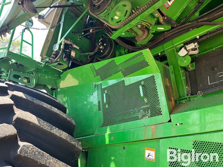 2013-john-deere-s670-sts-hillco-2wd-combine-image-20
