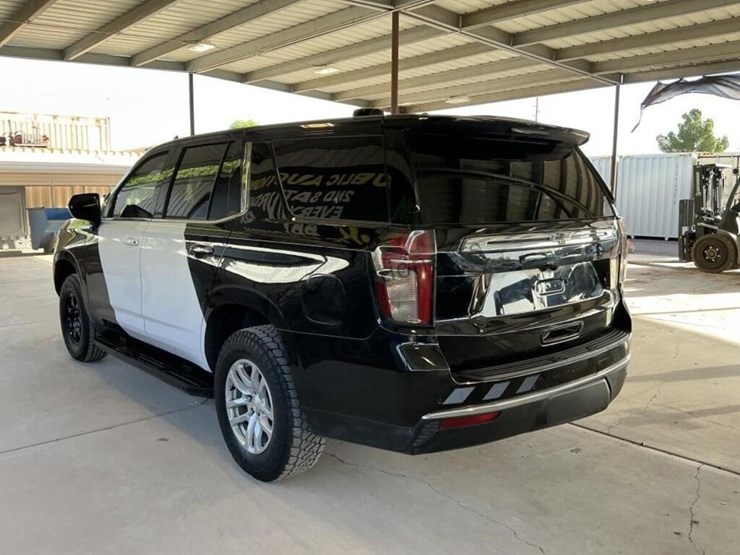 2021-chevrolet-tahoe-suv-image-5