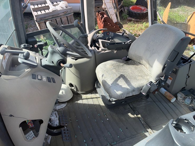 #90-•-2010-case-590sm-backhoe-image-7