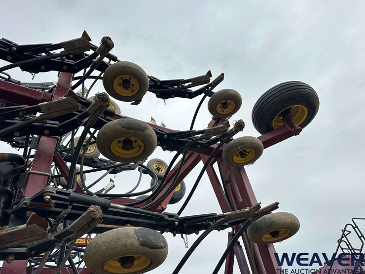 2010-seedhawk-62-ft.-seeder-image-26