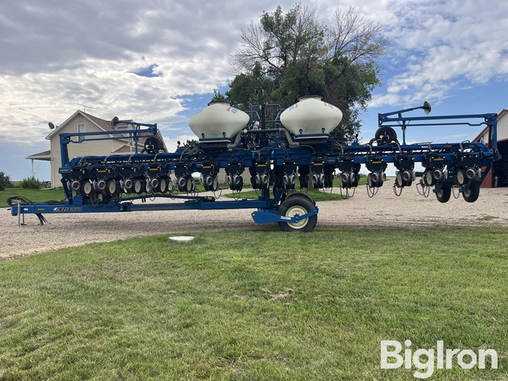 2014-kinze-3660-16r30/31r15-planter-image-8
