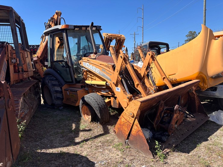#40-•-case-590-super-m-series-3-backhoe-loader-image-1