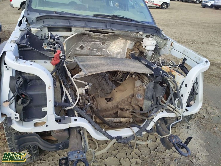 non-operable-2015-ford-f-550-super-duty-s/a-cab-&-chassis-image-25
