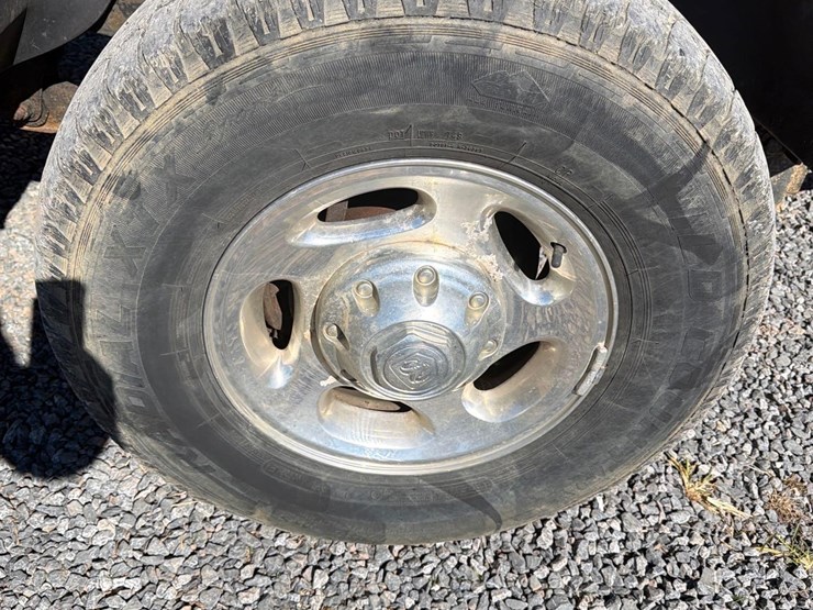 2001-ram-2500-pick-up-image-6