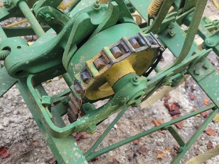 john-deere-chisel-plow-image-7
