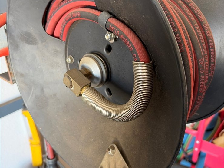 #34-•-air-hose-real-image-2