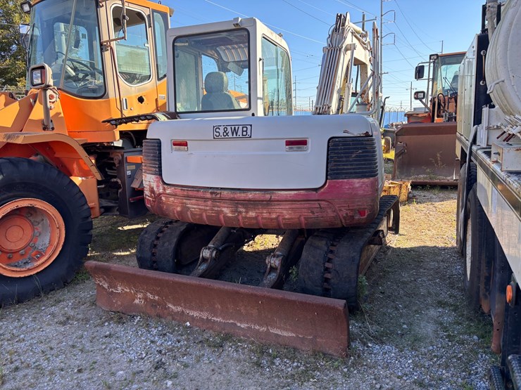 #6-•-takeuchi-tb175-compact-track-excavator-image-8