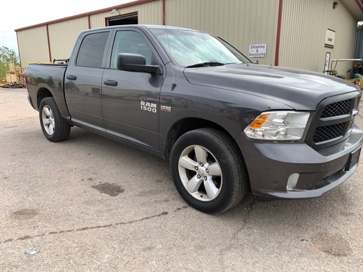 2015-dodge-ram-1500-image-4