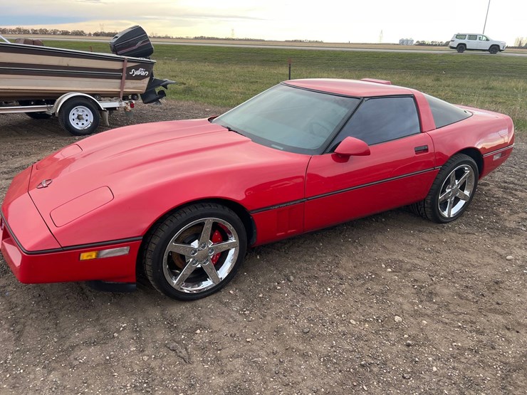 1988-chevrolet-corvette-image-8