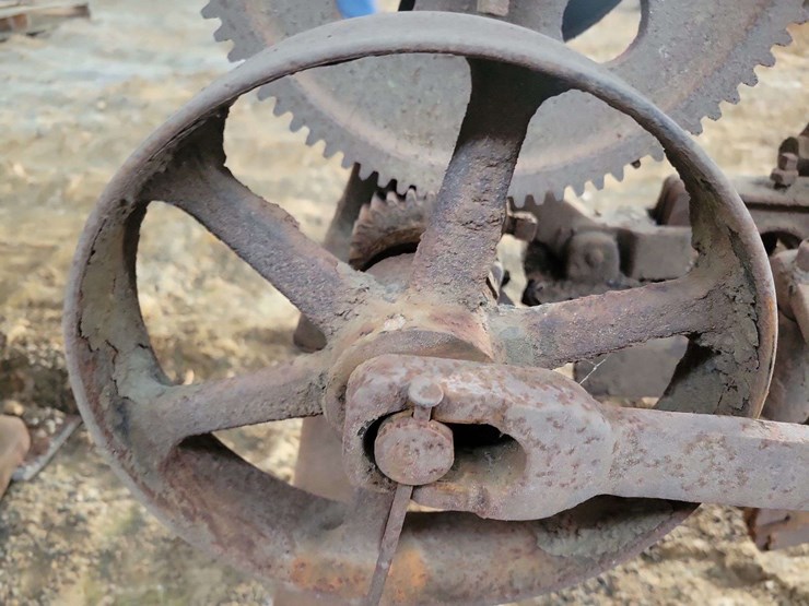 milford-band-saw-image-7