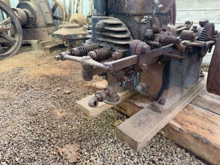 associated-2hp-gas-engine-image-7