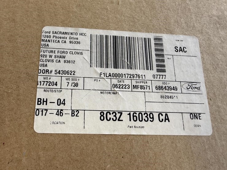 ford-fenderr-trim-piece---fits-1999-f450-image-3