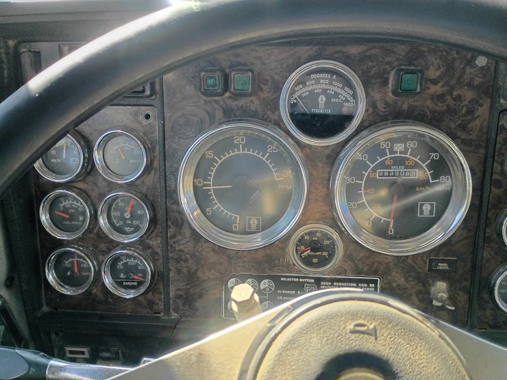 #27067-•-1984-kenworth-w900-tri-axle-dump-truck-image-74