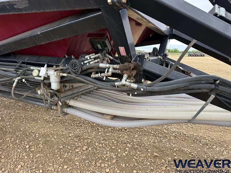 2010-seedhawk-62-ft.-seeder-image-44