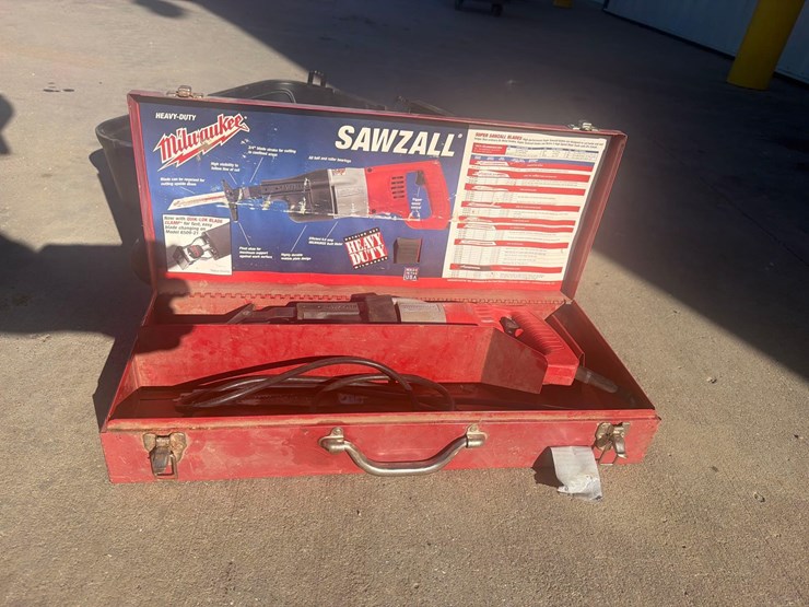milwaukee-sawzall-image-1