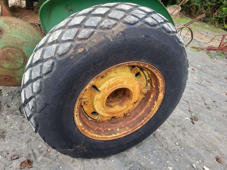 john-deere-60-standard-image-20
