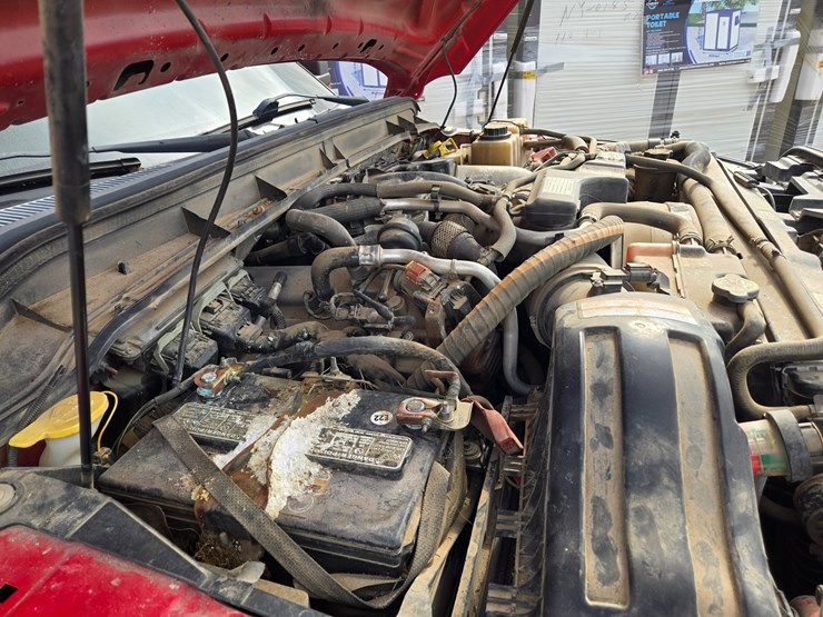 #27076-•-2011-ford-f-350-pickup-truck-(nonrunner)-image-17