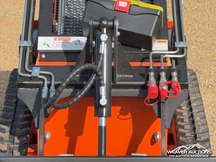 2026-captok-skid-steer-loader-image-15
