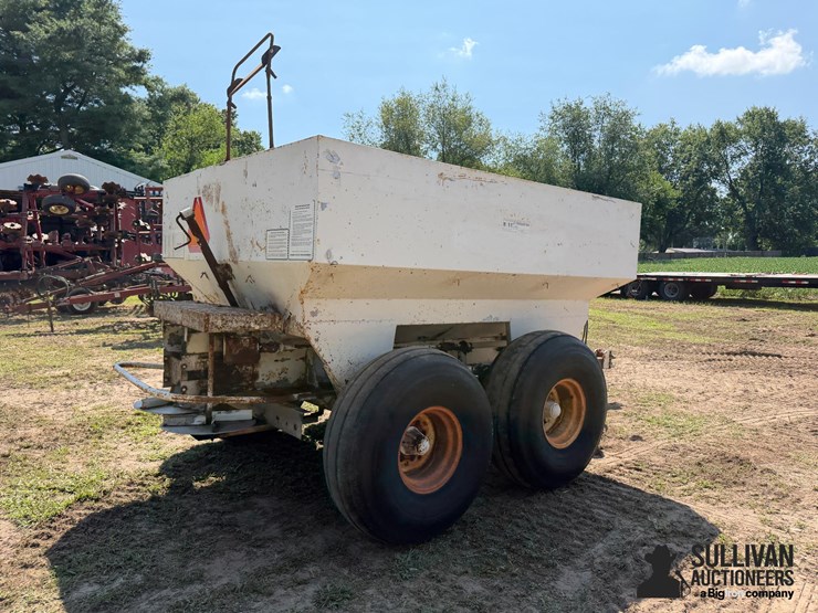 jt-industries-6-ton-fertilizer-spreader-image-5