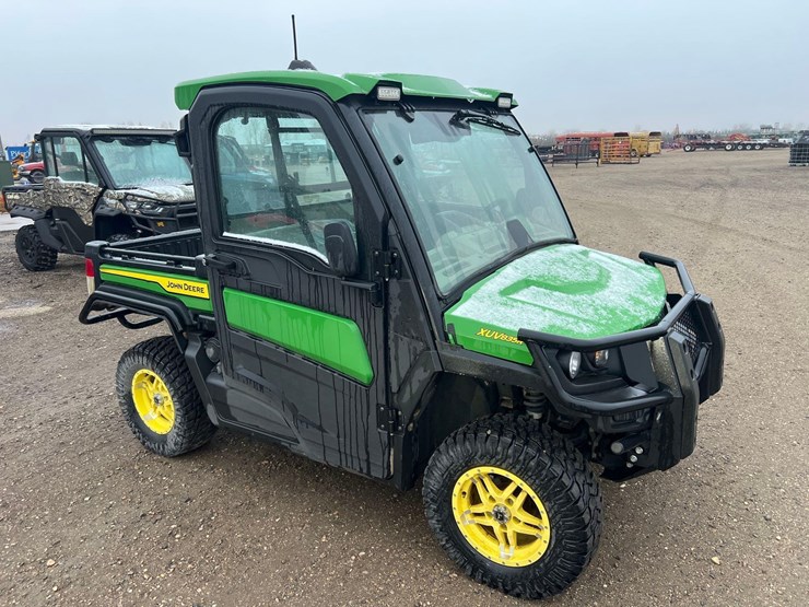 john-deere-gator-image-3