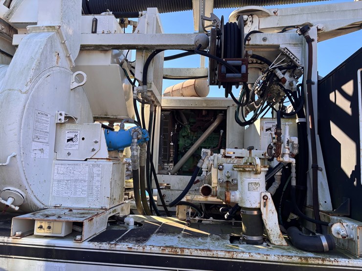 #5-•-2012-international-workstar-7400-vac-con-vacuum-truck-image-20