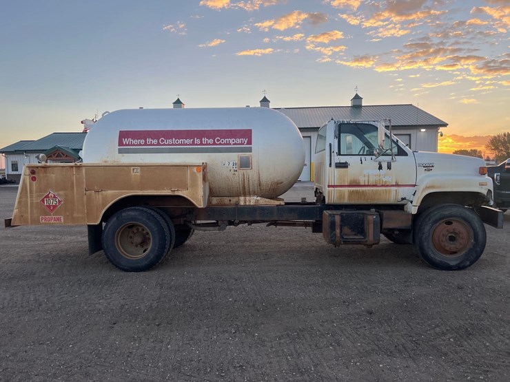 1991-chevrolet-kodiak-fuel-truck-image-4