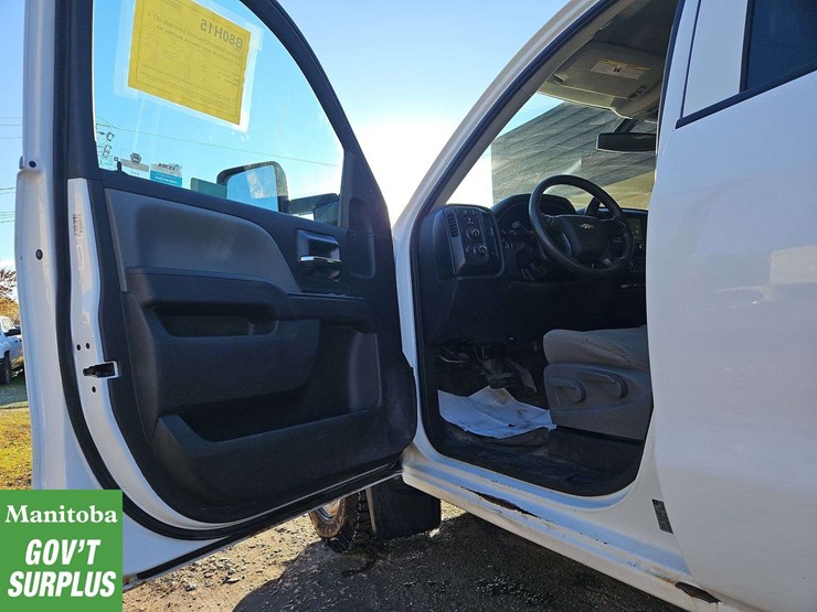 2017-chevrolet-silverado-1500-image-9