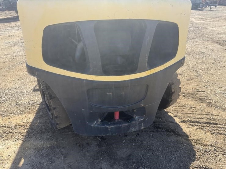 hyster-h80ft-forklift-image-21