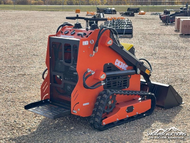 2026-captok-skid-steer-loader-image-3